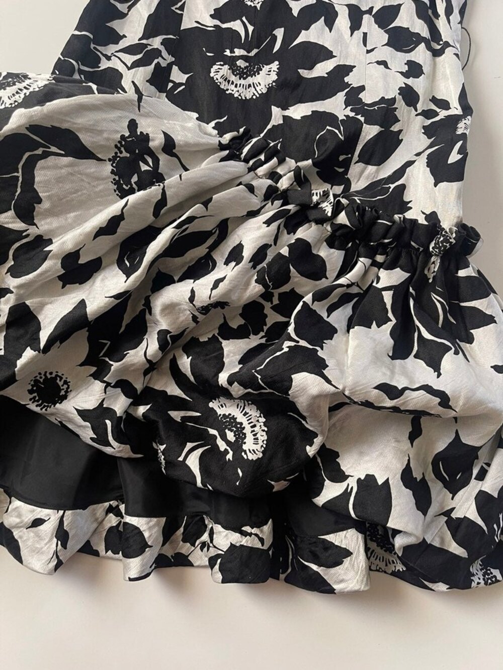 Rickie Freeman for Teri Jon Black & White Ruffle Dress Size 4 - Picture 7 of 9